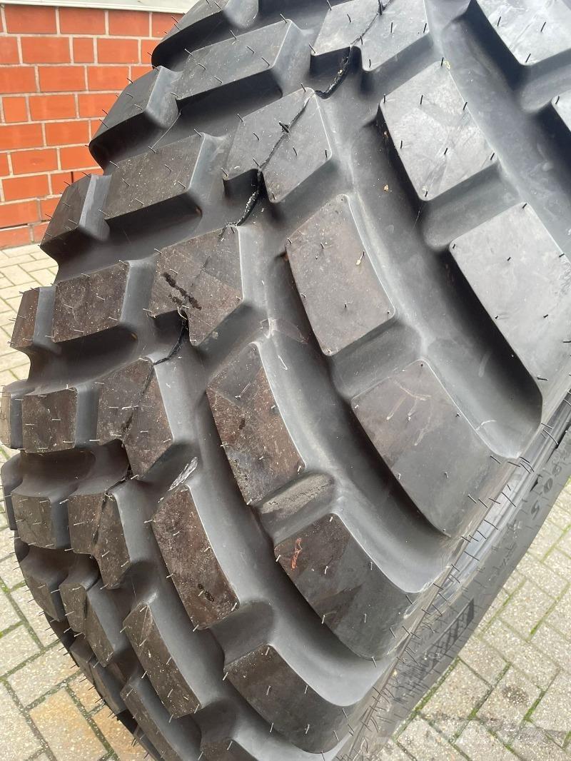 BKT 650/65R30,5 Gume, točkovi i felne