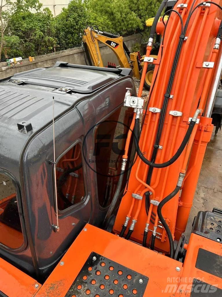 Hitachi ZX 120 Bageri guseničari