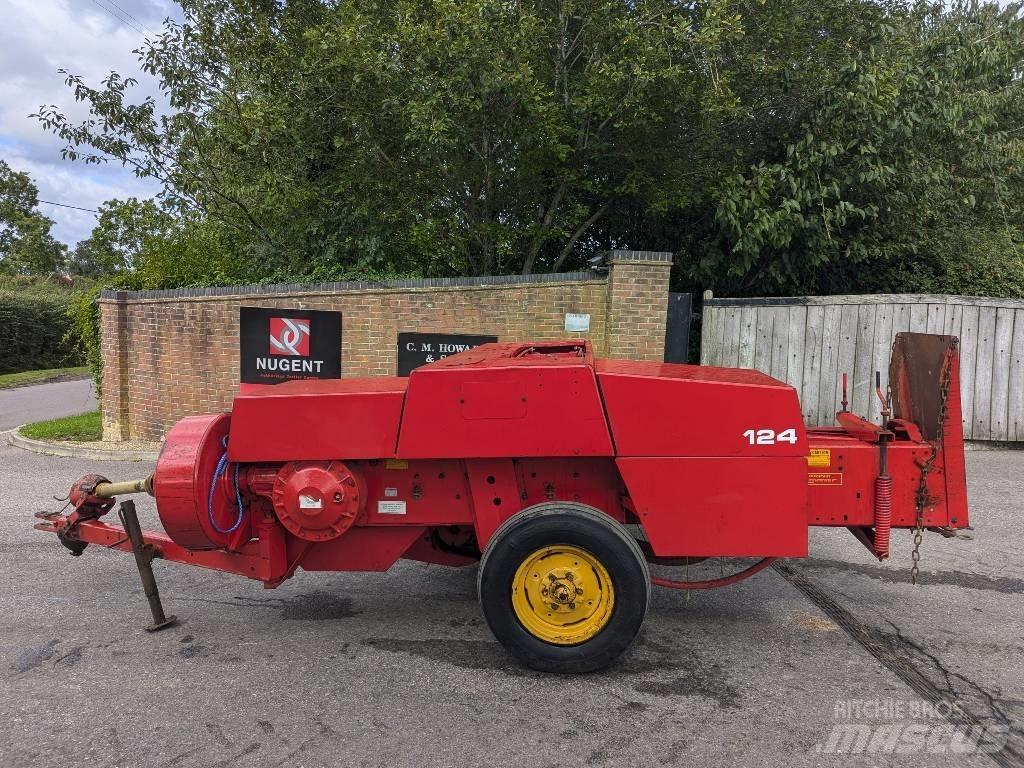Massey Ferguson 124 Prese/balirke za četvrtaste bale