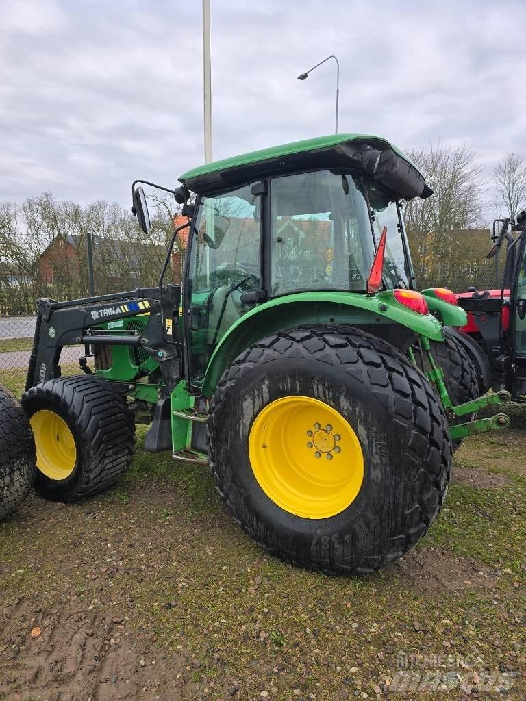 John Deere 5620 Traktori