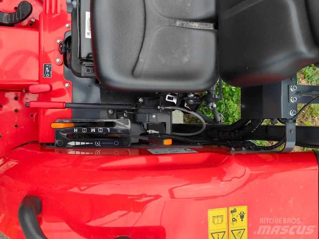 Kubota L1-382 HST Traktori