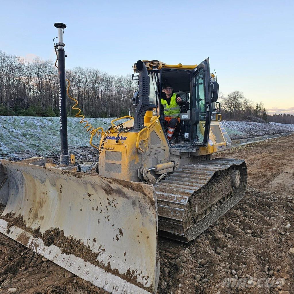 Komatsu D51 Buldožeri guseničari