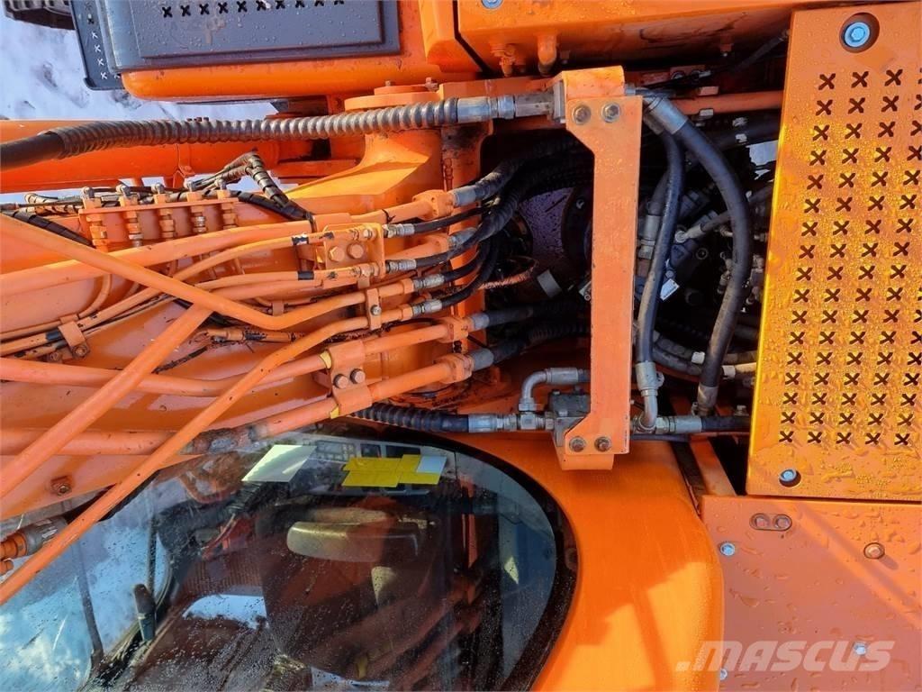 Doosan DX 225 LC Bageri guseničari