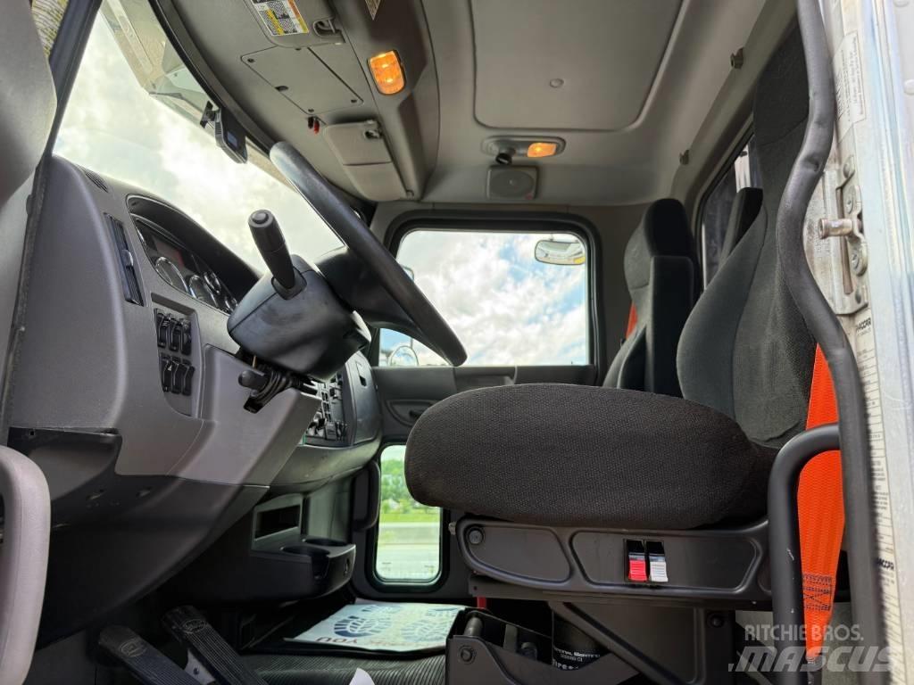 Peterbilt 348 Šleperi za vozila