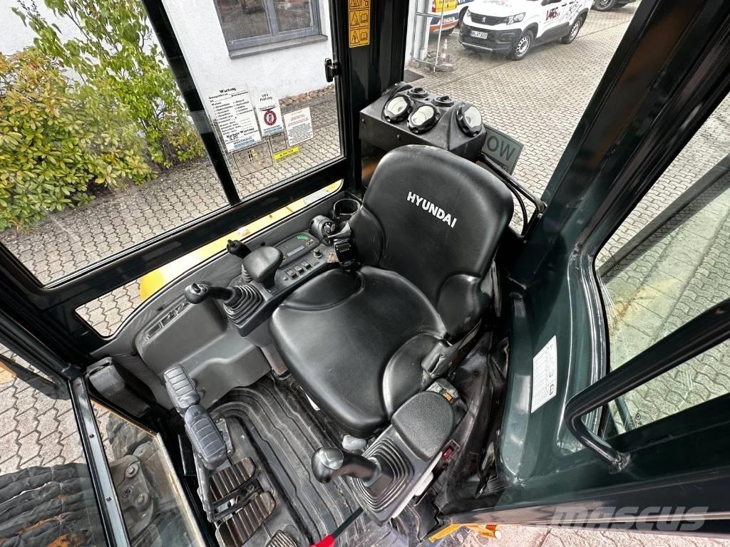 Hyundai R35Z 9A Mini bageri < 7t
