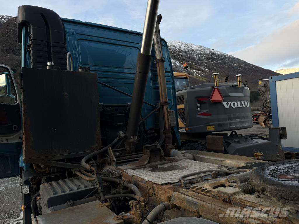 Volvo FH 16 550 6x2 Kiperi kamioni