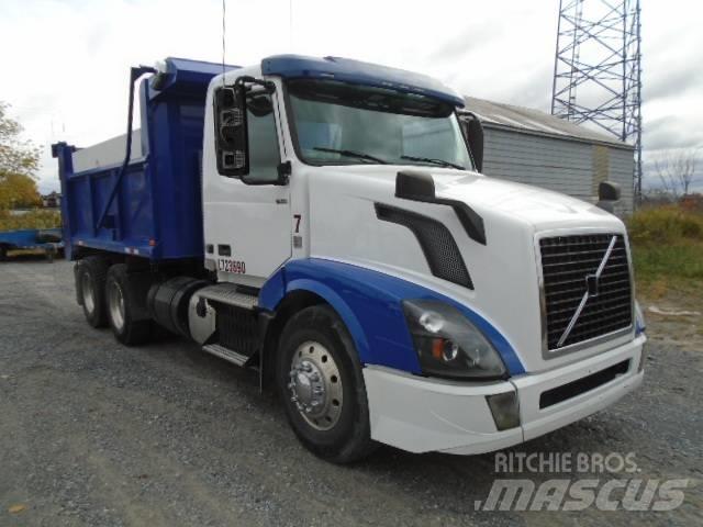 Volvo VNL Kiperi kamioni