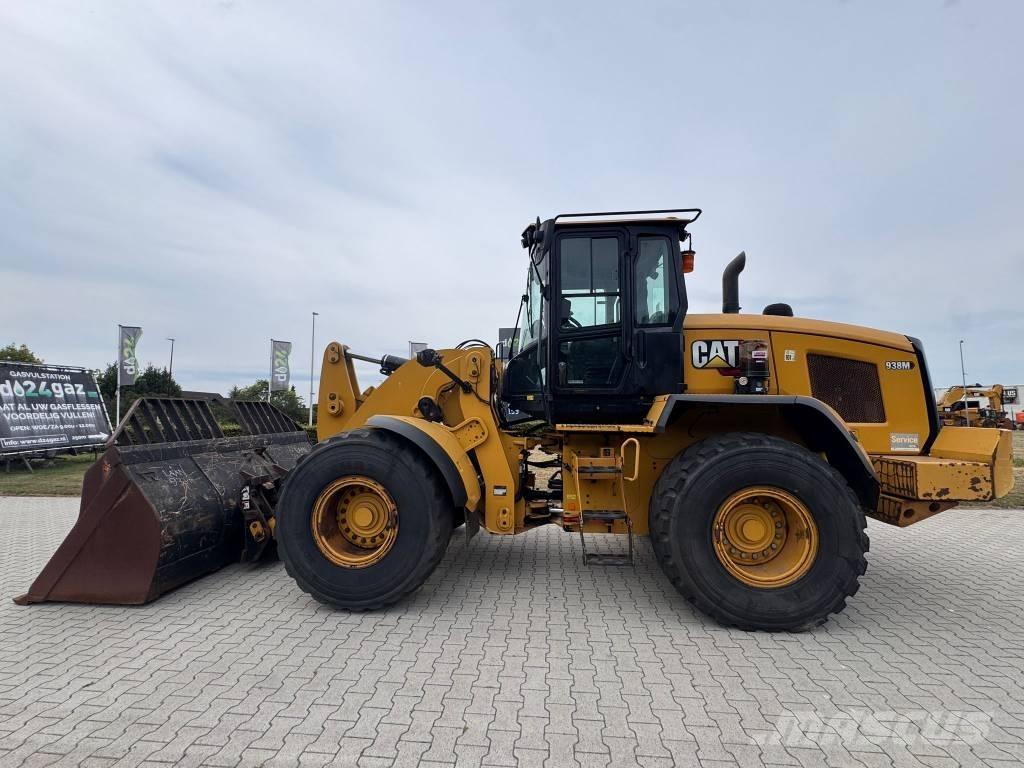 CAT 938 M Utovarivači na točkove