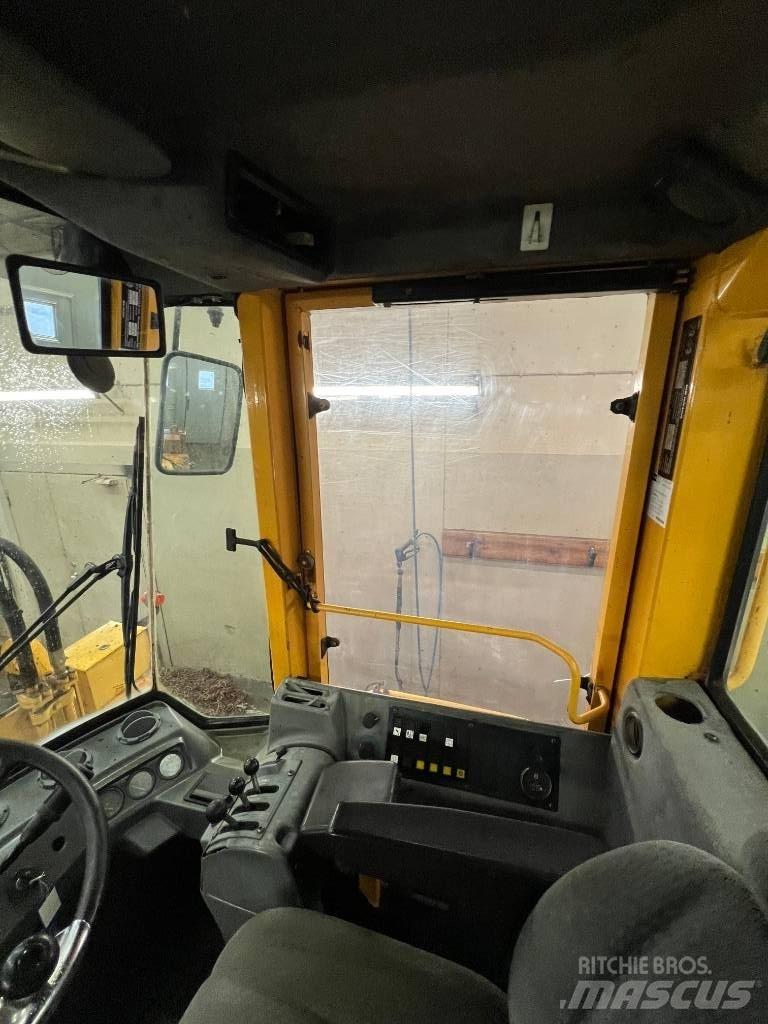 Volvo L90 B Utovarivači na točkove
