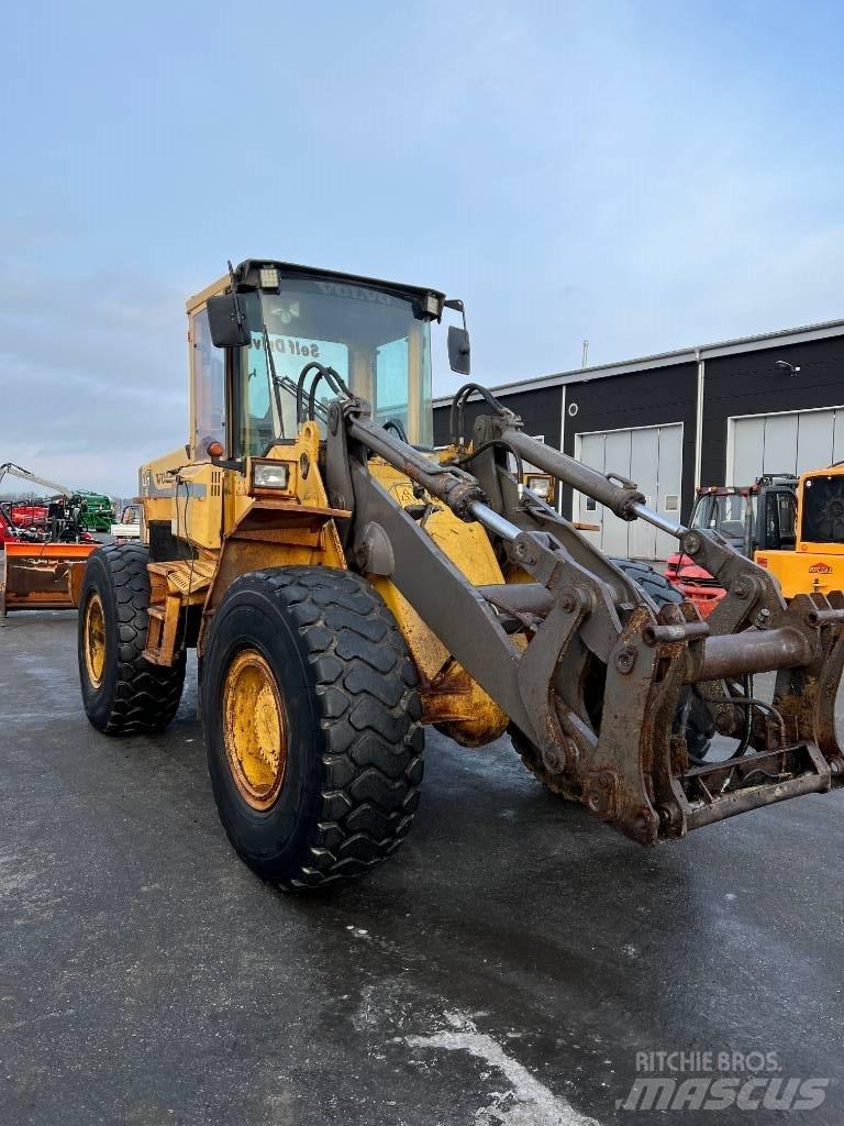 Volvo L90 B Utovarivači na točkove