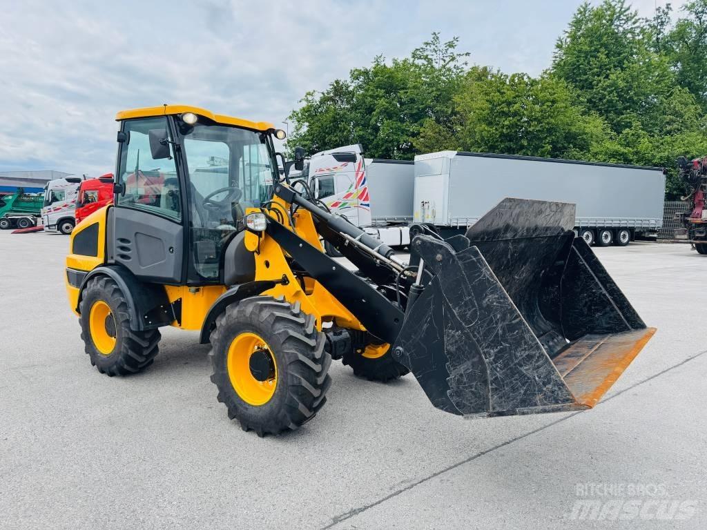 JCB 406 Utovarivači na točkove