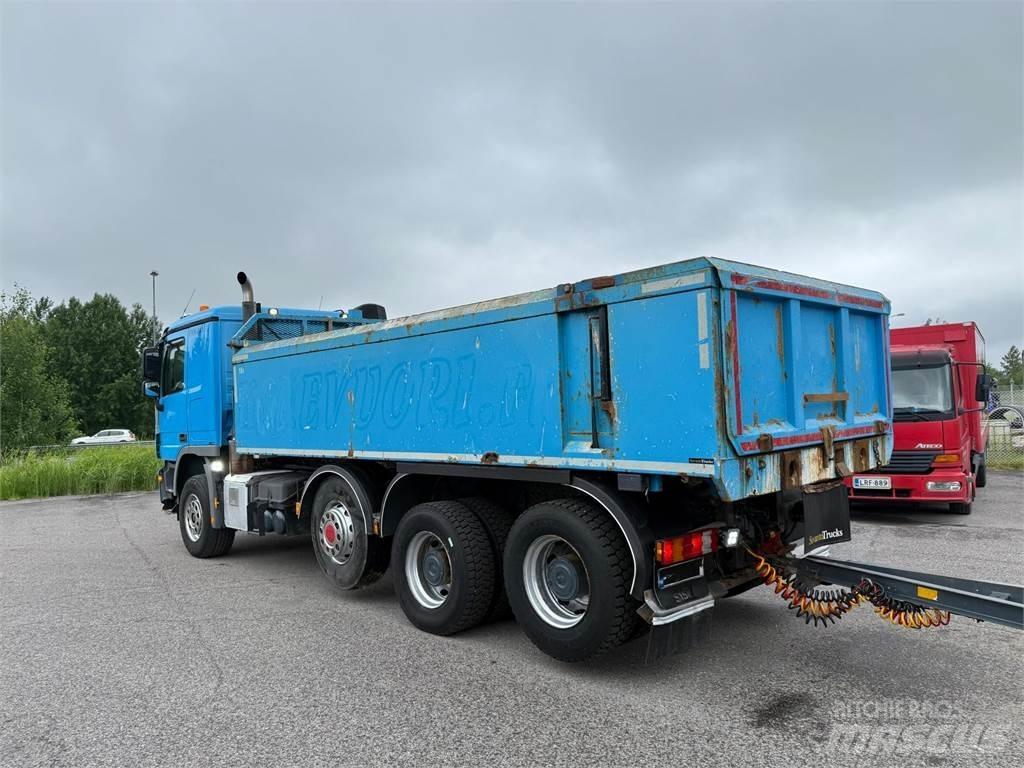 Sisu DK12M 8X4 Kiperi kamioni