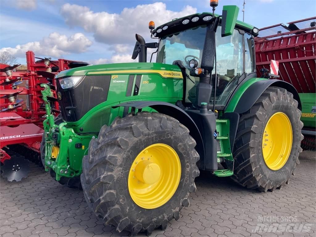 John Deere 6R250 Traktori