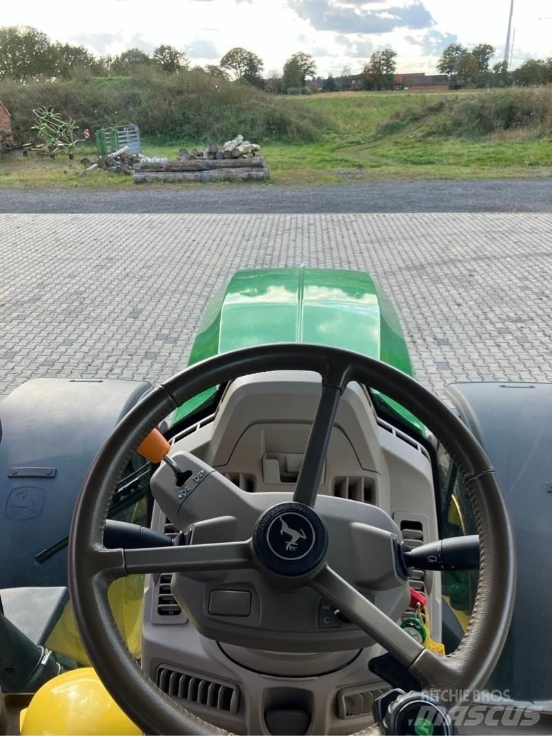 John Deere 6R250 Traktori