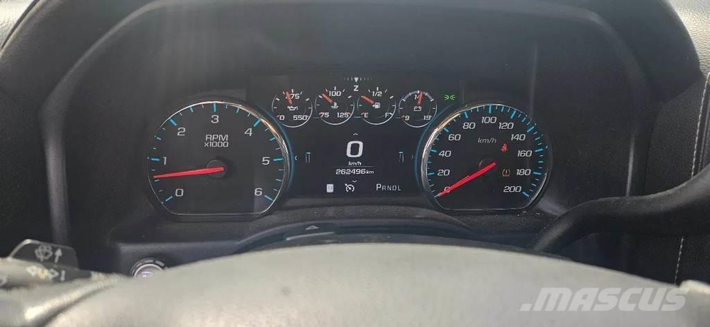 GMC Denali Sierra Automobili