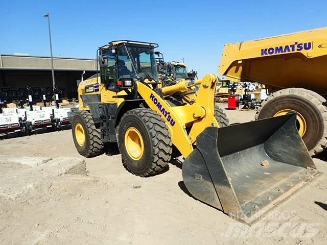 Komatsu WA320-8 Utovarivači na točkove