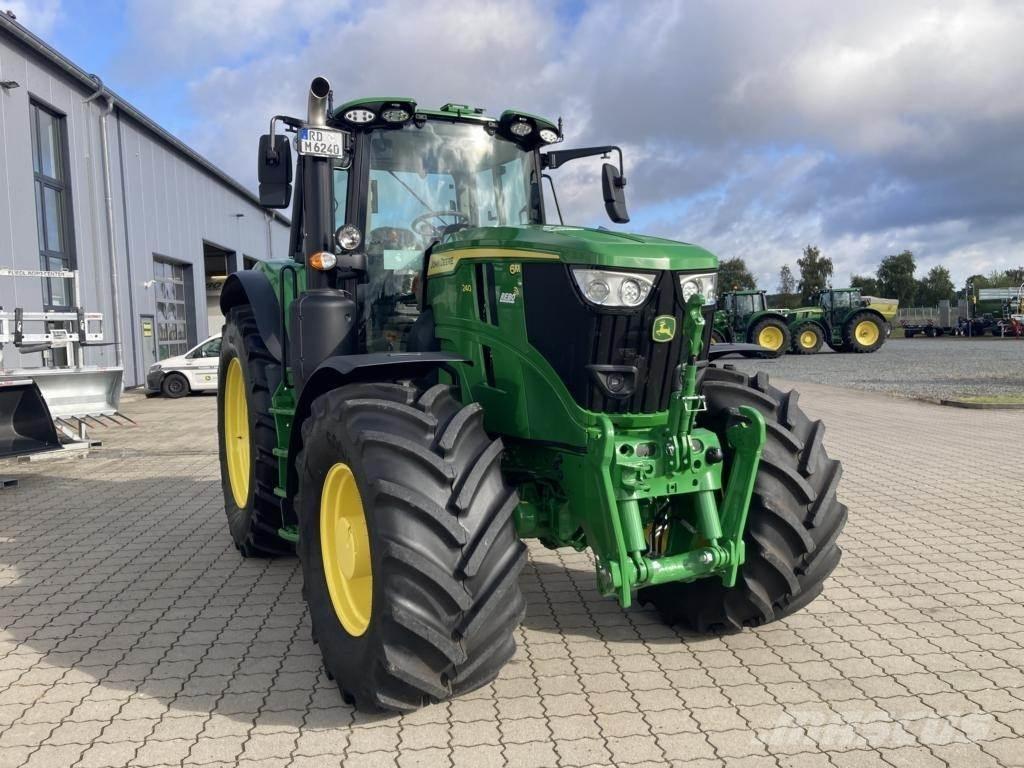 John Deere 6M240 Traktori