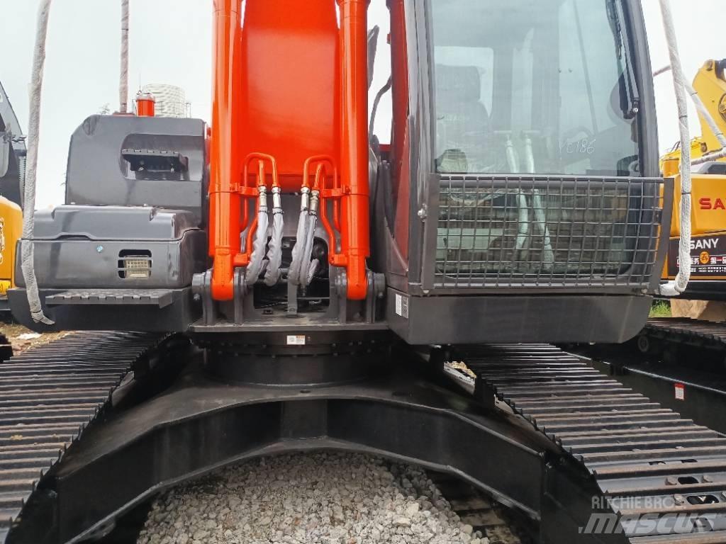 Hitachi ZX 200-3 Bageri guseničari
