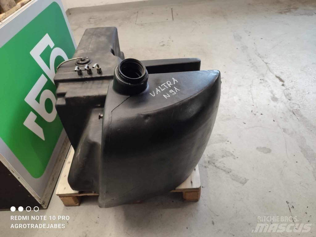 Valtra N91 Fuel Tank Kabine i unutrašnjost