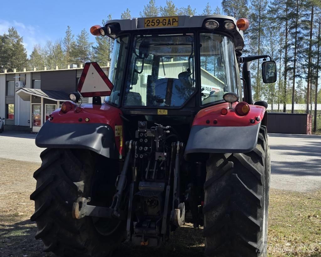Massey Ferguson 5613 Traktori