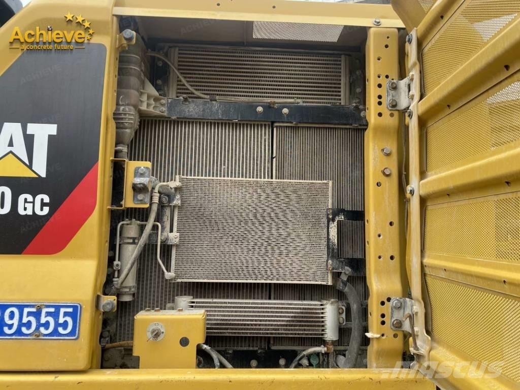 CAT 320GC Bageri guseničari