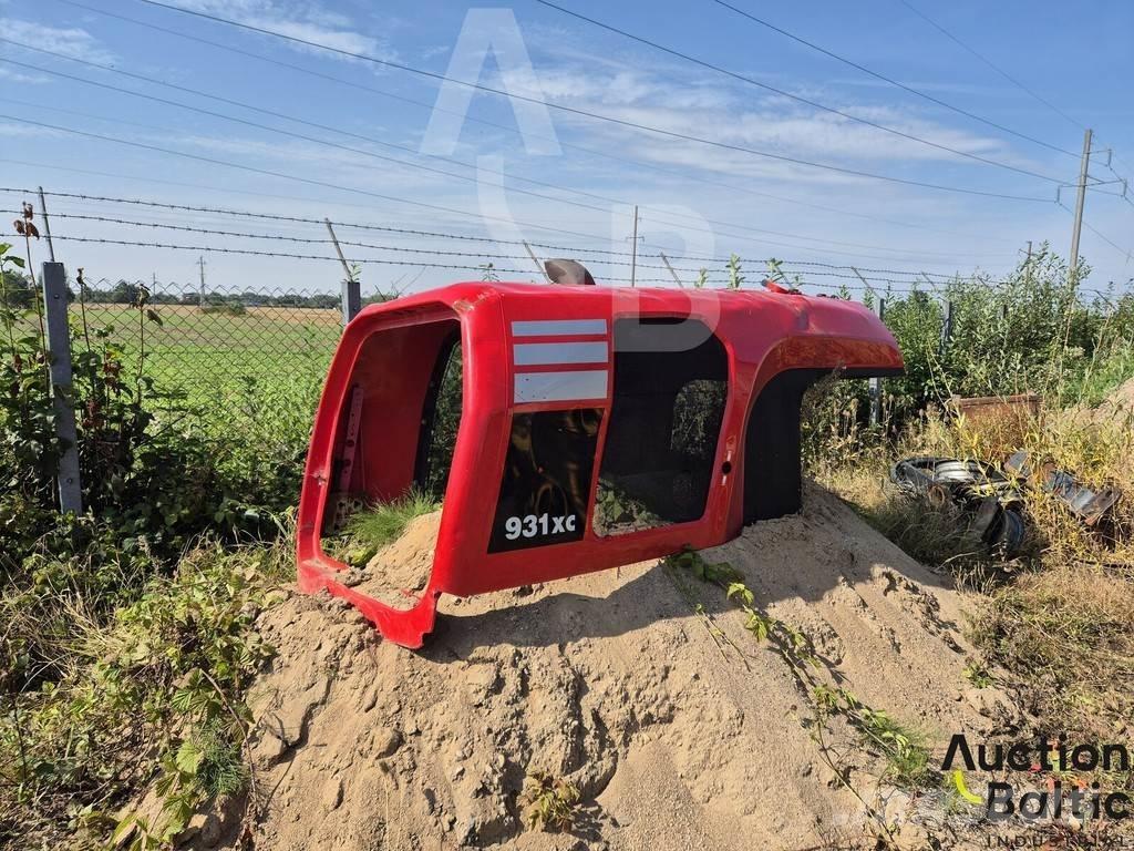 Komatsu 931XC Ostale kargo komponente
