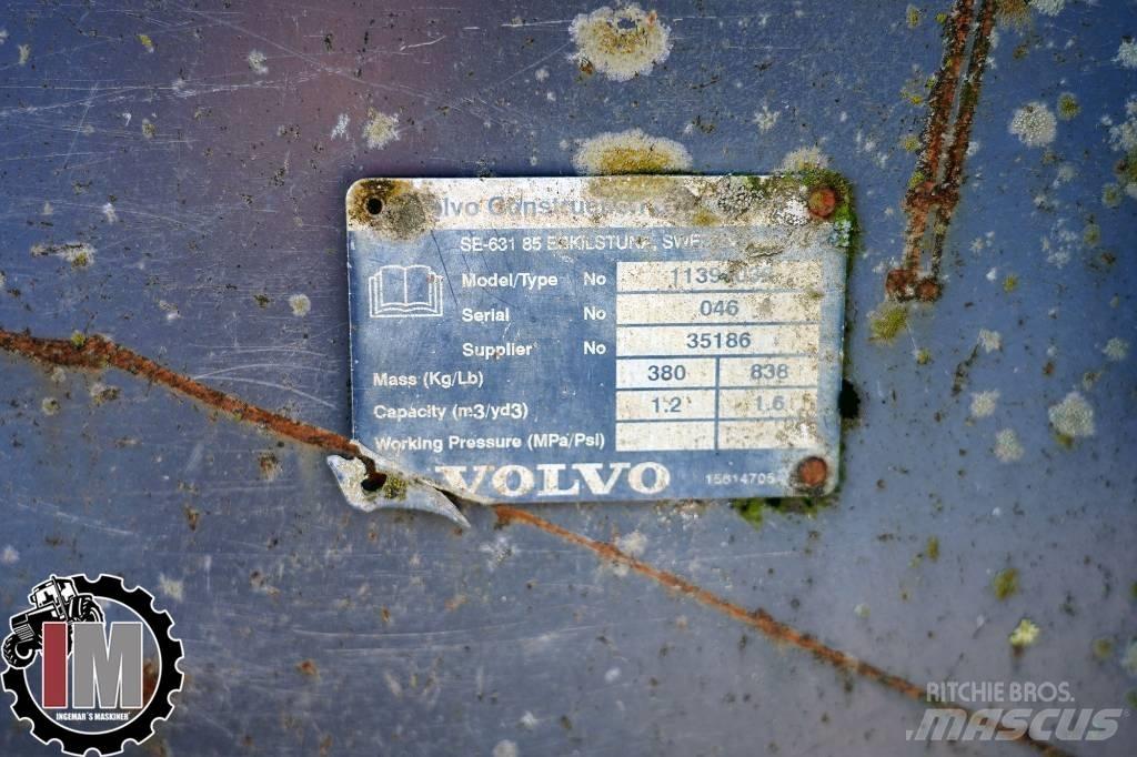 Volvo L30 Skopa Kašike / Korpe