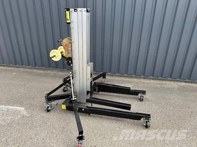 Rees Lift SML3,3 Ostali kranovi i platforme