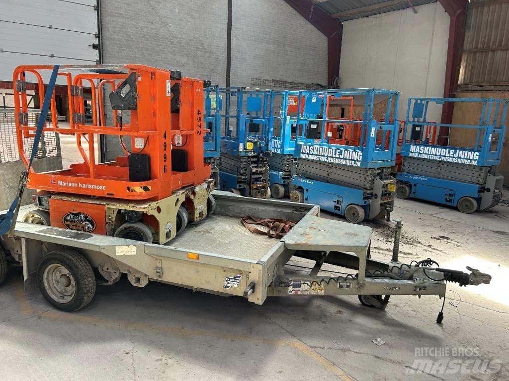 JLG 1230 ES Jarbolne penjajuće platforme