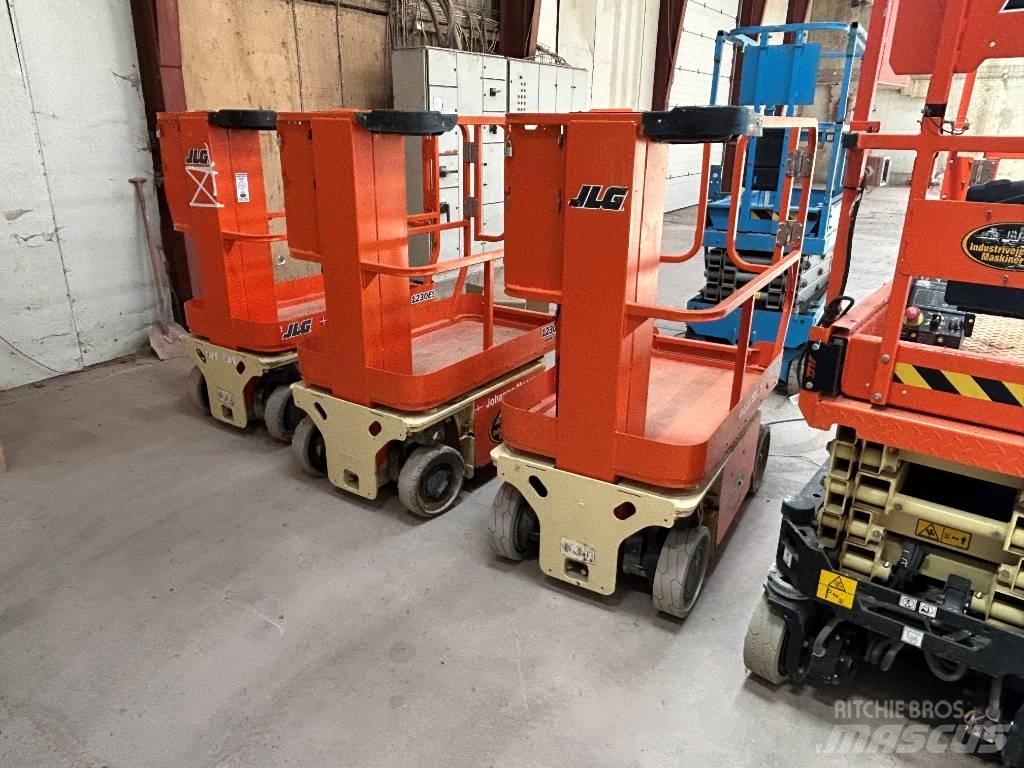 JLG 1230 ES Jarbolne penjajuće platforme