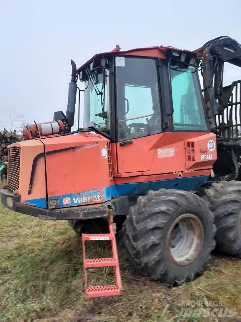 Valmet 830 Forvarderi