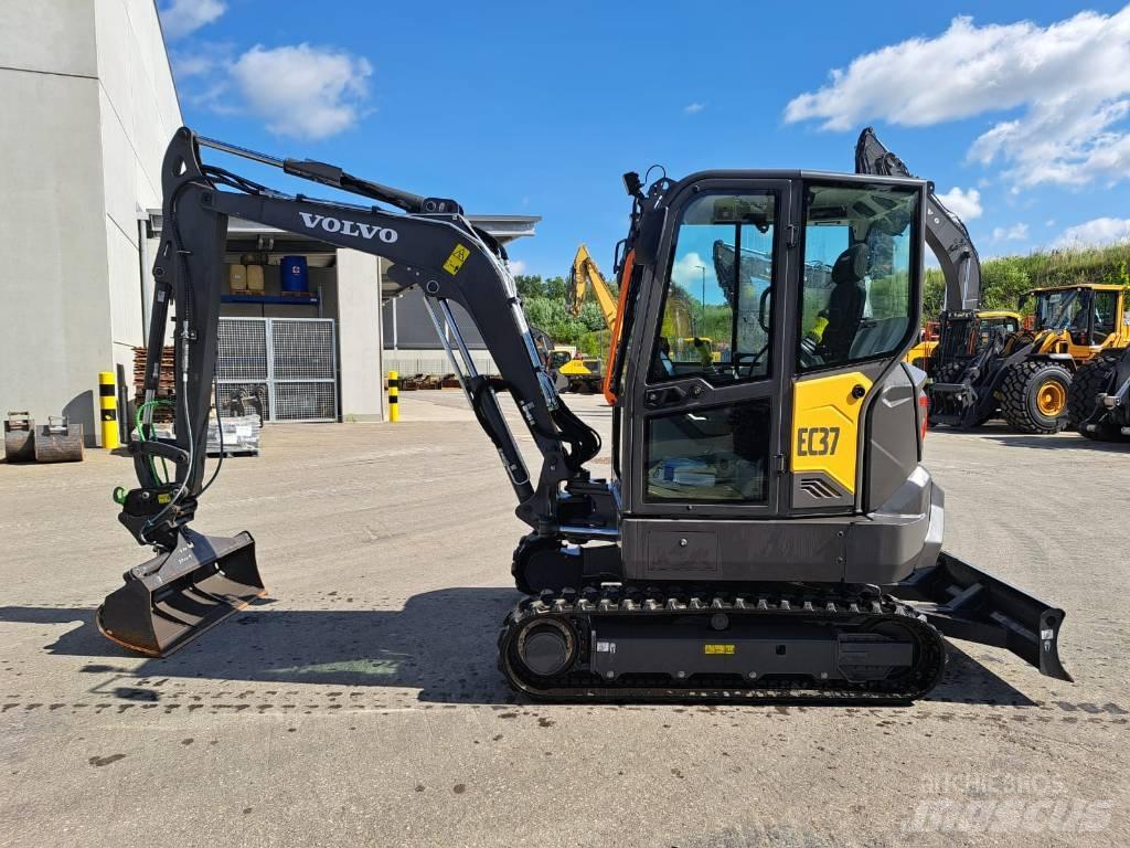 Volvo EC 37 F Mini bageri < 7t
