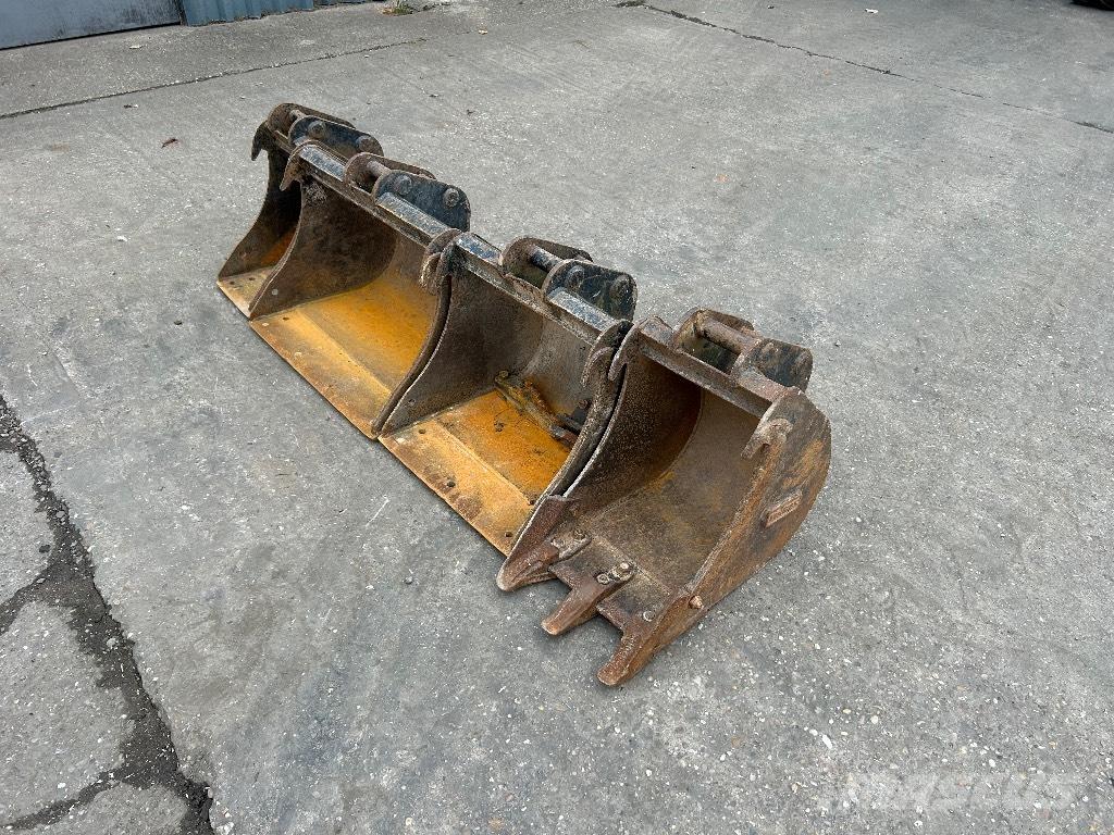 Kubota U27-4 Mini bageri < 7t