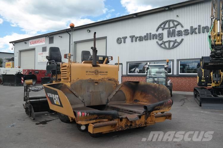 CAT AP 300 Asfaltni finišeri