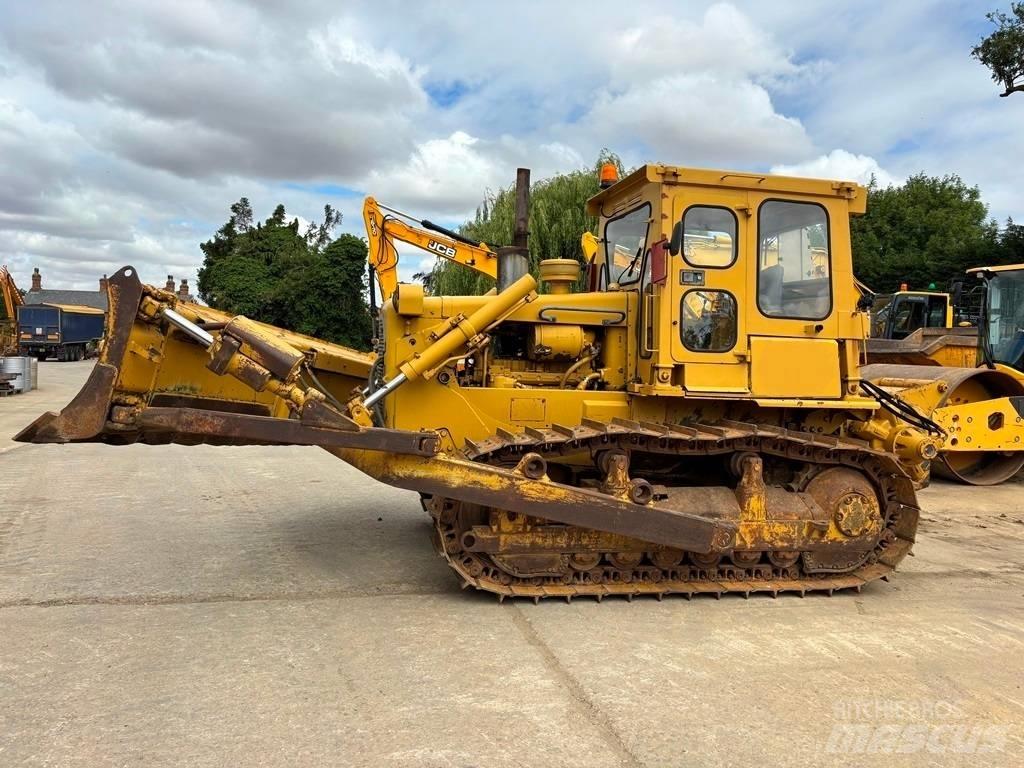 CAT D 6 D Buldožeri guseničari