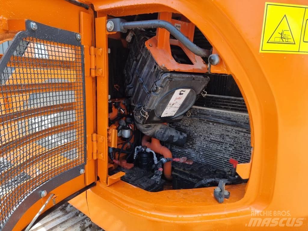 Doosan DX 140 LC-3 Bageri guseničari