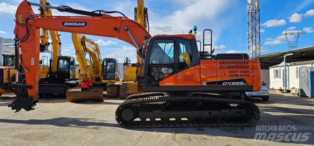 Doosan DX 225 Bageri guseničari