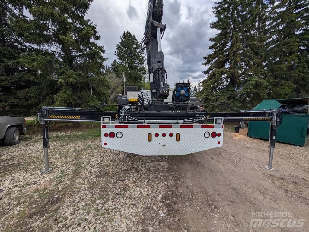 International 7500 Kamioni sa kranom