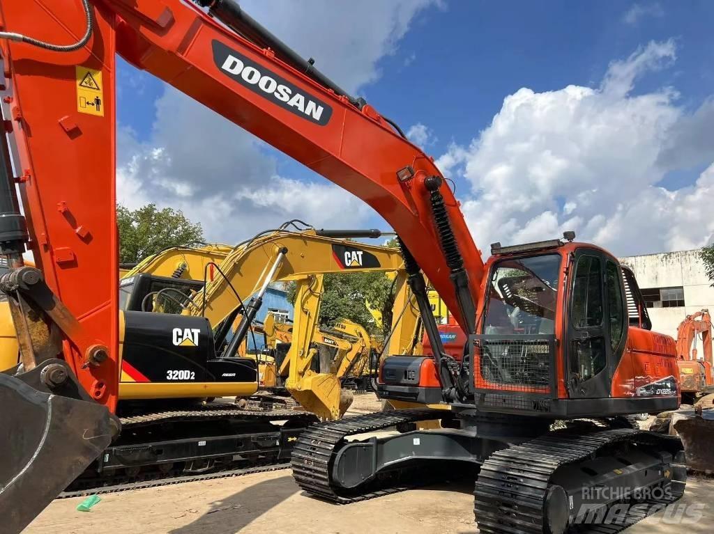 Doosan DX225-9C Bageri guseničari