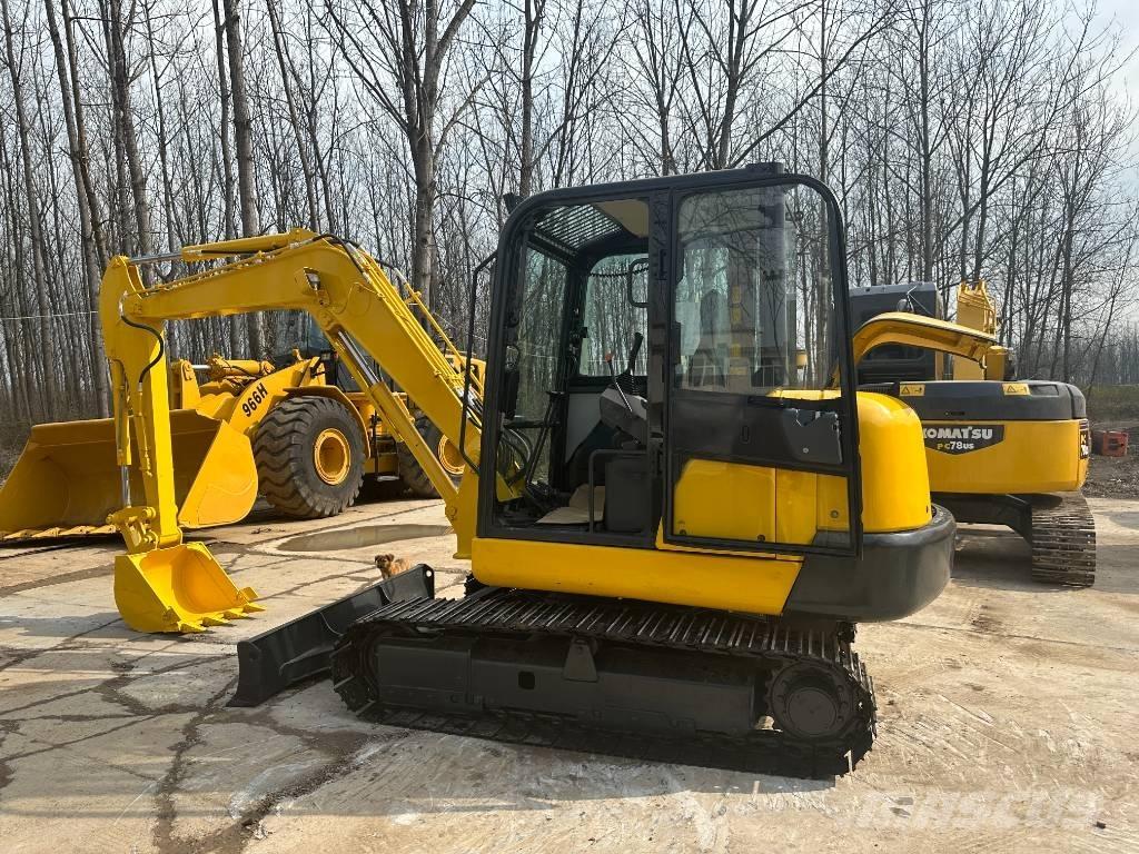 Komatsu PC56-7 Bageri guseničari