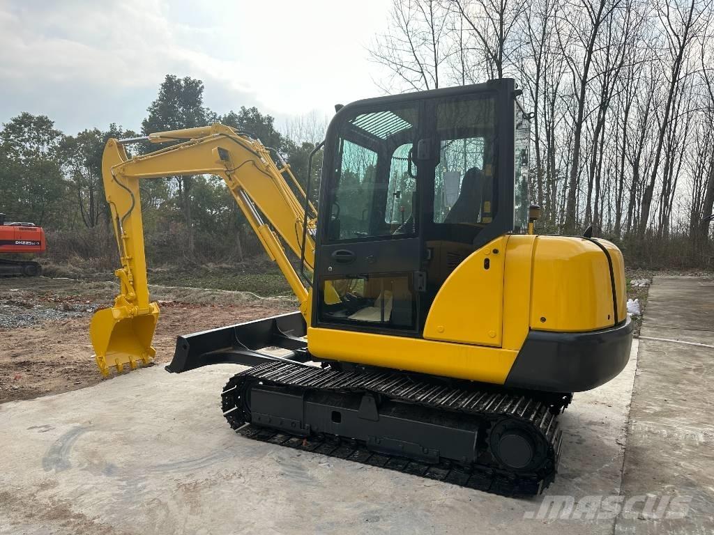 Komatsu PC56-7 Bageri guseničari
