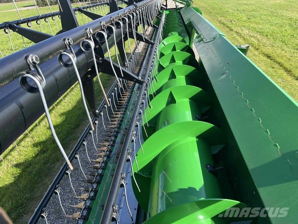 John Deere T 670 i Kombajni