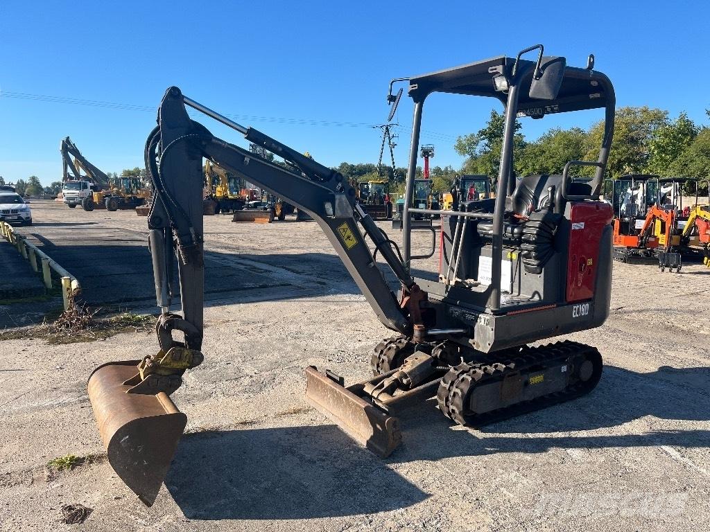 Volvo EC18D Mini bageri < 7t