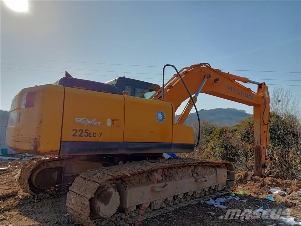 Hyundai R225LC-7 Bageri guseničari