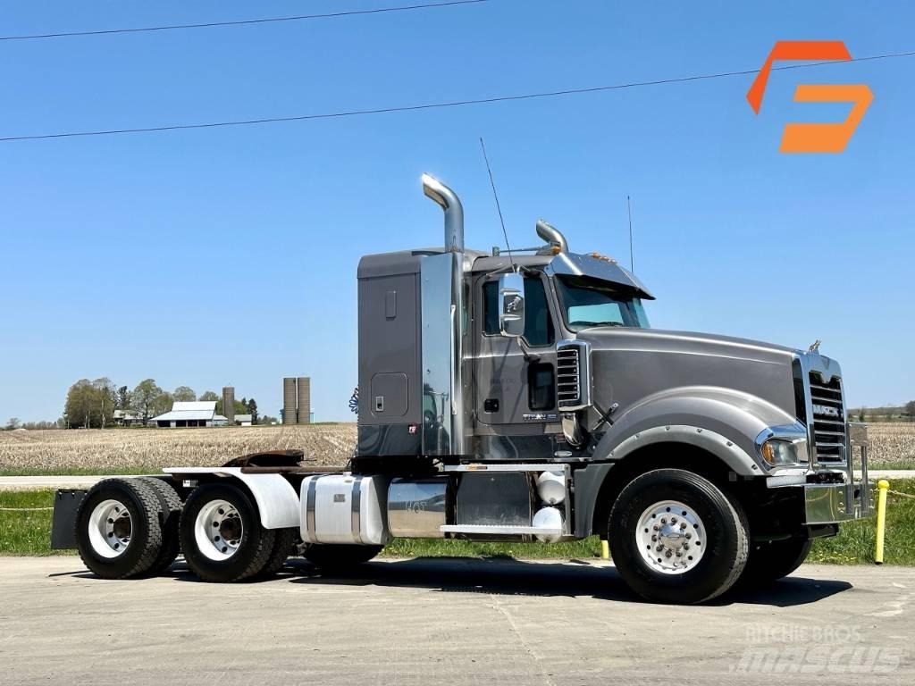 Mack Titan TD 713 Kamioni-šasije