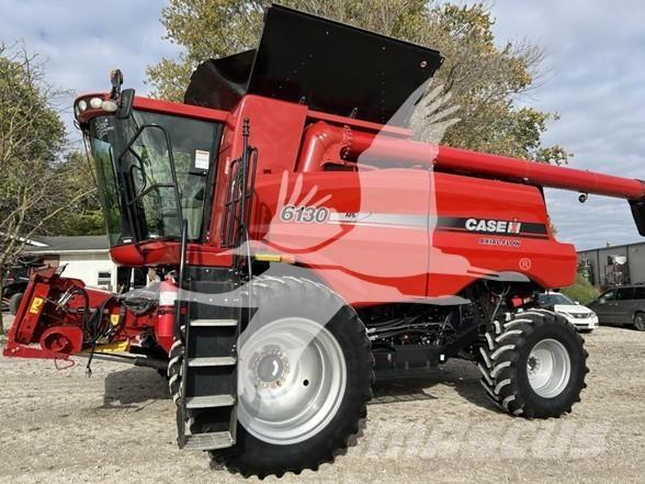 Case IH 6130 Kombajni