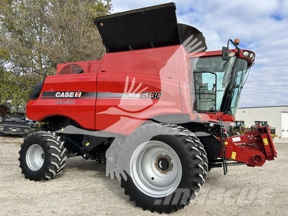 Case IH 6130 Kombajni