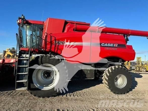 Case IH 7120 Kombajni