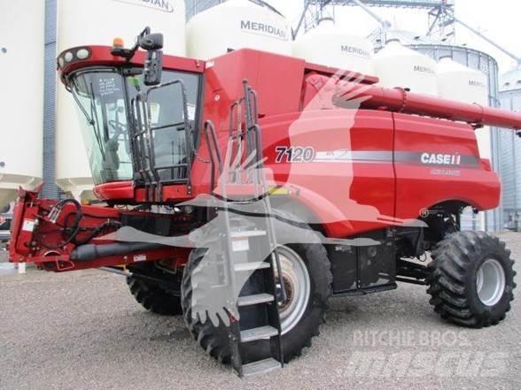 Case IH 7120 Kombajni