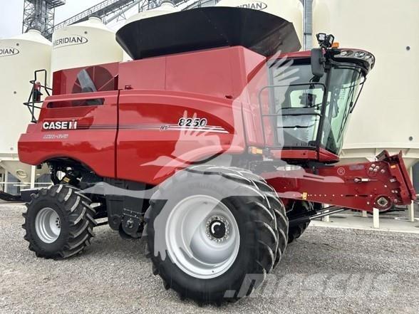 Case IH 8250 Kombajni